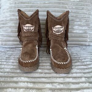 El Vaquero leather fringe boots
